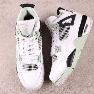 Air Jordan 4